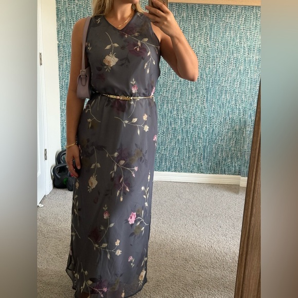 All that Jazz Gray Sleeveless V-Neck Maxi Dress - Picture 3 of 3